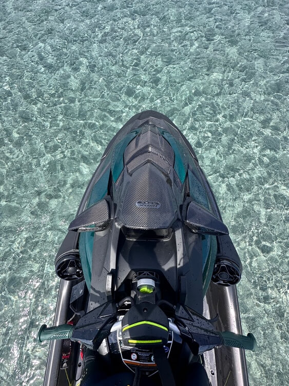 location-jetski-port-grimaud-4